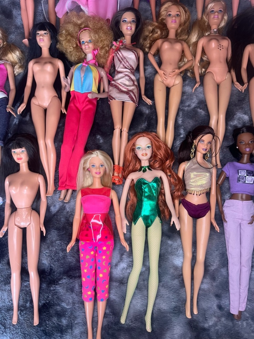 Barbie Huge Lot 80s, 90s Y2K Doll and Clothing - Picture 3 of 15